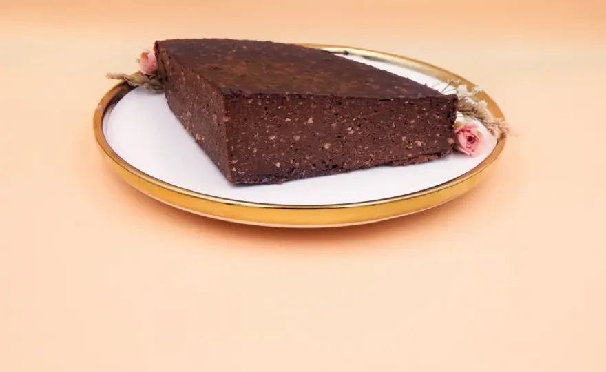 Brownie bananowe z masłem orzechowym - wilgotne i fit!