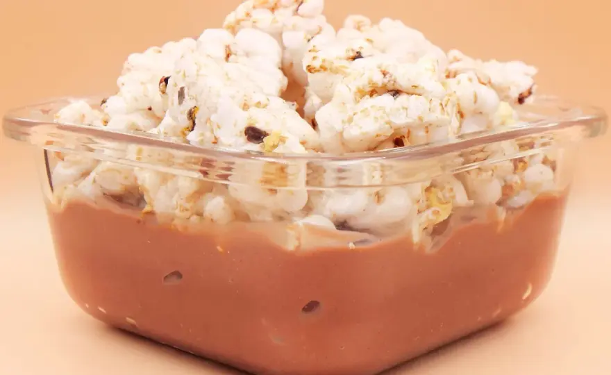 Pudding ryżowy fit – przepis na lekki deser (220 kcal)