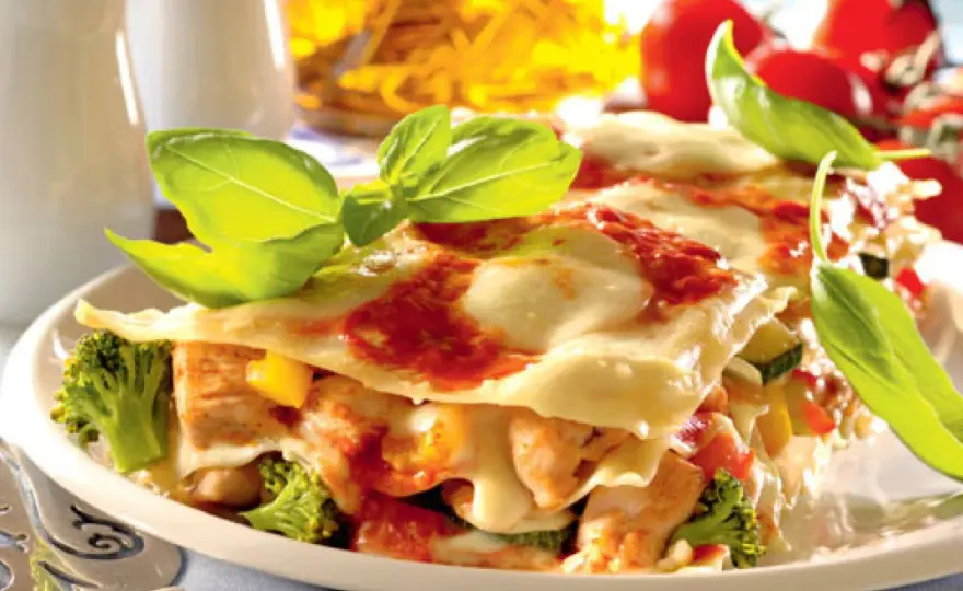 Lasagne z kurczakiem fit - obiad po treningu, który smakuje!