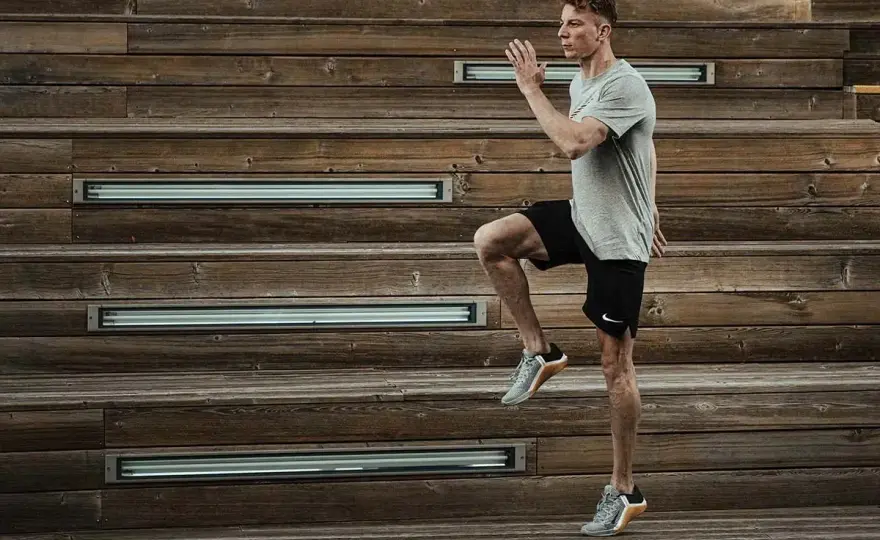 Trening HIIT w praktyce - jak trenować skutecznie i bezpiecznie