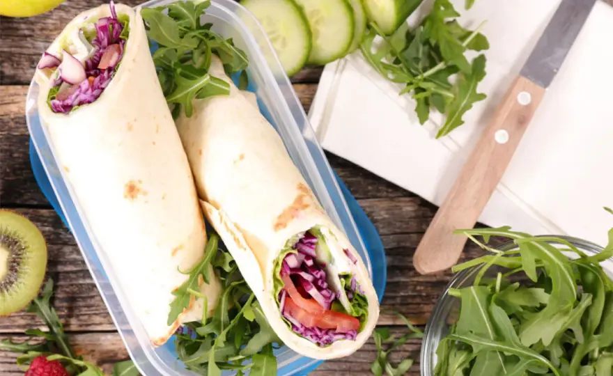 Tortilla z tofu - prosty wrap do lunchboxa i po treningu